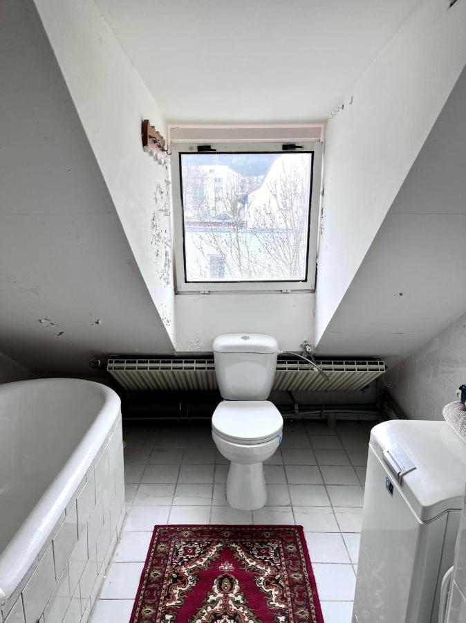 Loft Apartment Close To Metro Palmovka Praga Exterior foto